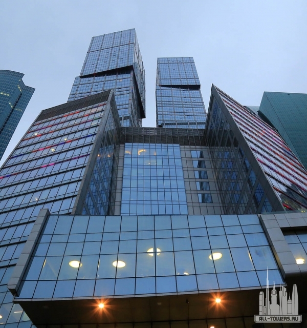город столиц (стилобатная часть)