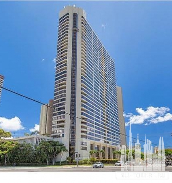 iolani court plaza