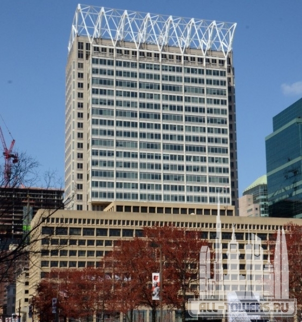 100 East Pratt
