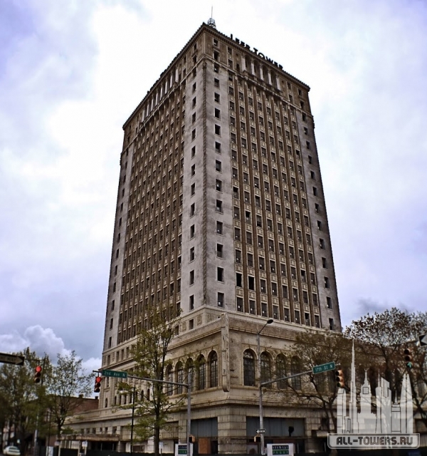 Leer Tower