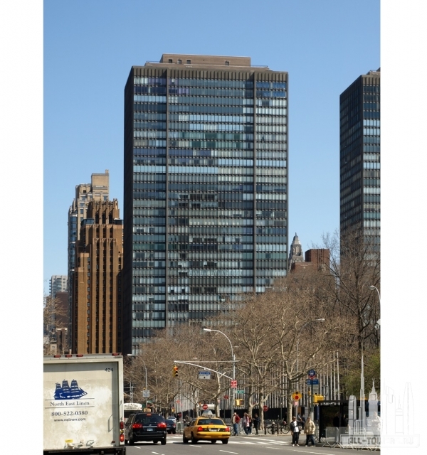 860 U.N. Plaza Apartments