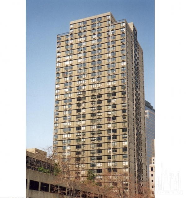 Gateway Plaza 200