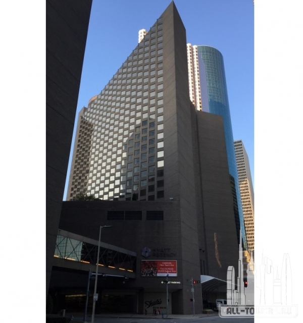 1200 Louisiana Street