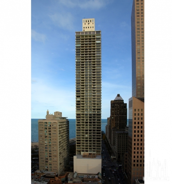1000 Lake Shore Plaza