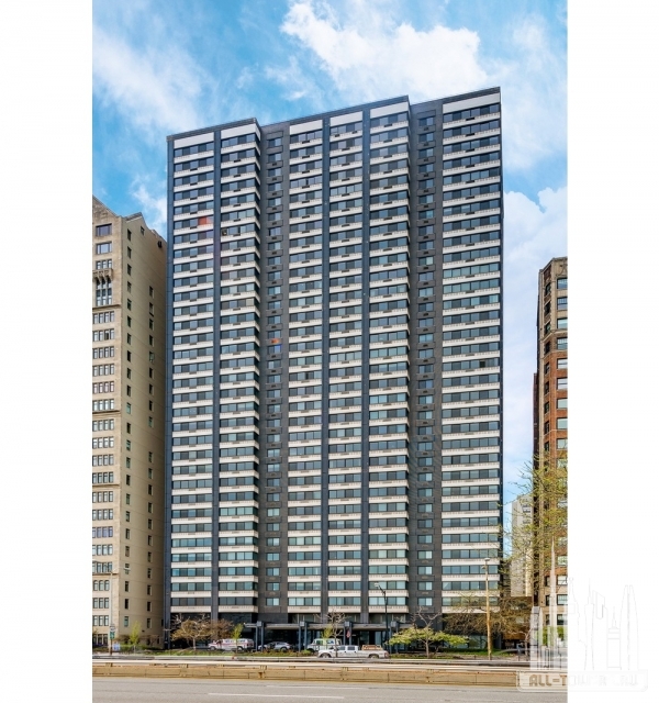 1440 North Lake Shore Drive