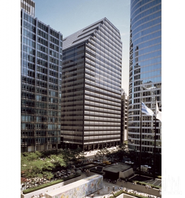 33 West Monroe