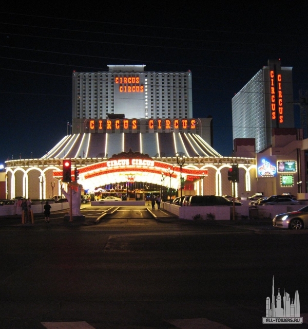 Circus Circus West Tower
