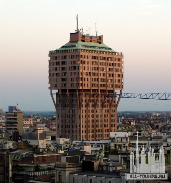 башня веласка (torre velasca )