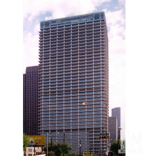 800 Bell Street