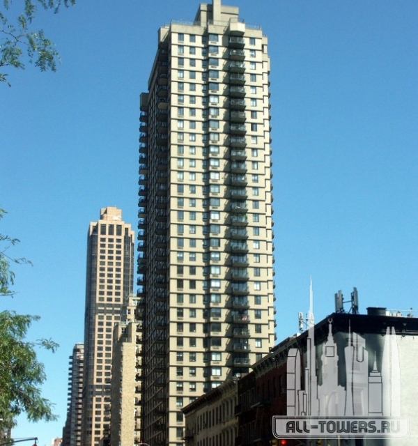 gracie mews apartments