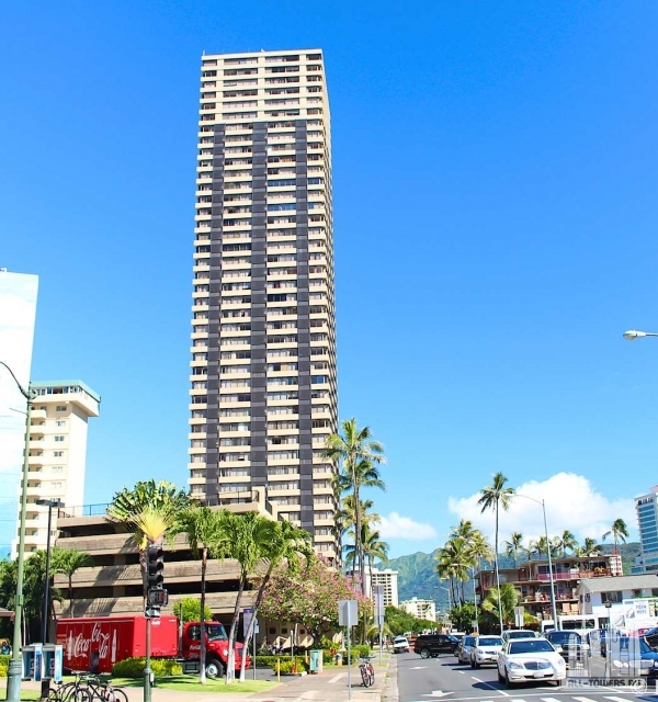 Hawaiian Monarch Hotel