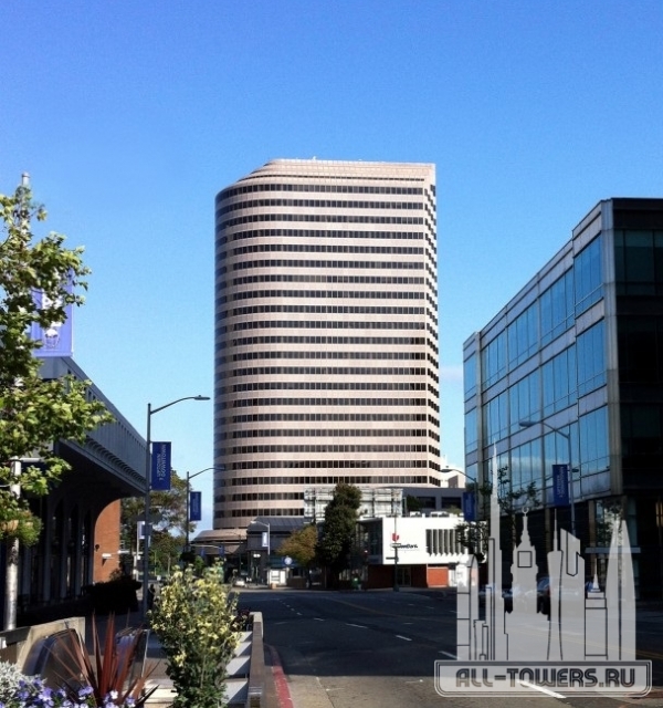 Lake Merritt Plaza