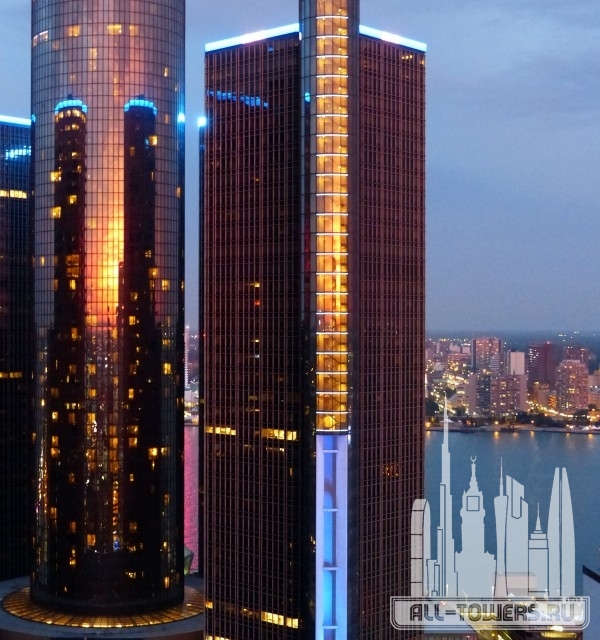renaissance center tower 100