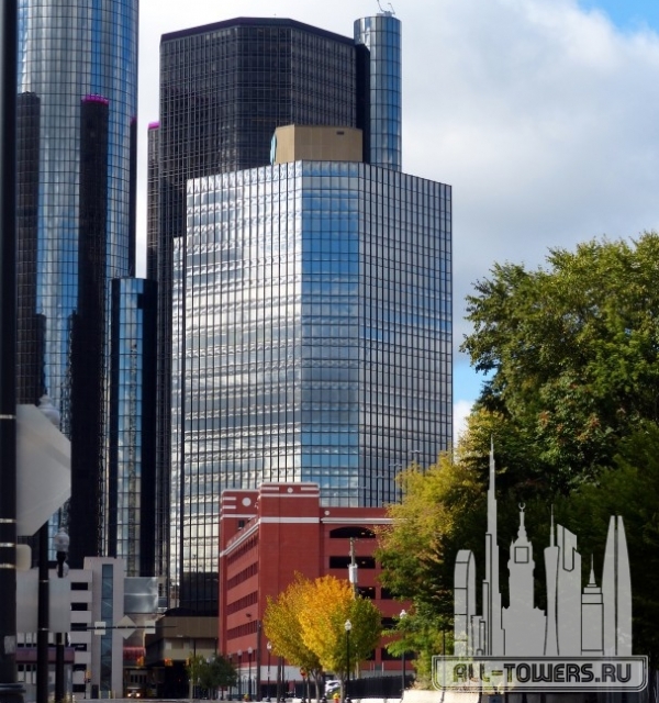 renaissance center tower 600
