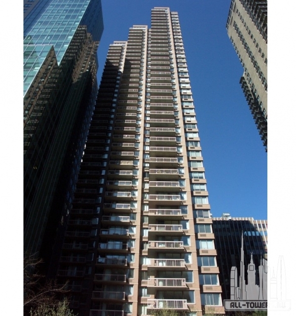 Vanderbilt Condominiums