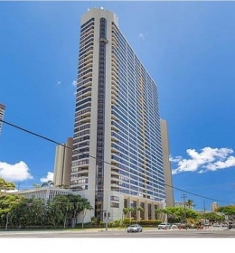 Iolani Court Plaza