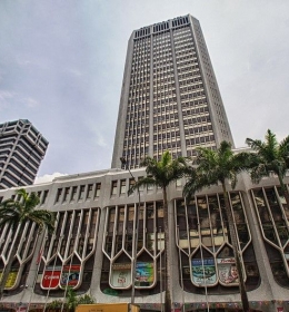 Peninsula Plaza