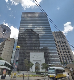 Plaza of the Americas 2