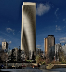 Torre Picasso (Башня Пикассо)