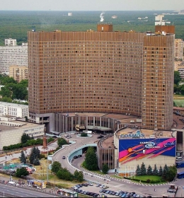 Гостиница  "Космос"