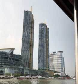 Magnolias Waterfront Residences IconSiam