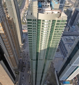 Marina Pinnacle (Марина Пиннакл)