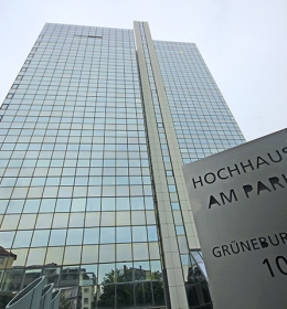Hochhaus am Park