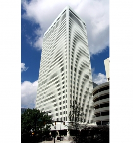 Two Wells Fargo Center