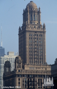 35wacker_towertop_aw