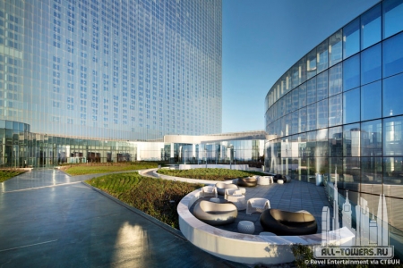 RevelResortAndCasino_Ext_Podium_(c)RevelEntertainment