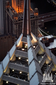 two-prudential-plaza_ext-crown_(c)stevenhenry