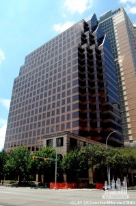 100congressavenue_ext-lookingupfromstreet_(cc-by-sa)lonestarmike