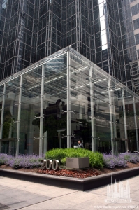 madisonplaza_ext-entry_(c)aricaustermann