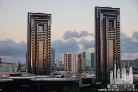 OneWaterfrontTower(Makai)_Ext-site_(cc-by-nc-nd)DavidEcasteel