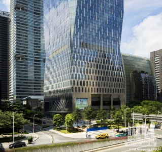 r-f-yingkai-square_1st-image2