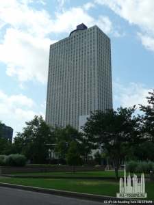 100northmainbuilding_ext-full_(cc-by-sa)readingtom