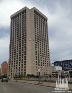 mcnamarafederalbuilding_ext-full_(c)dan__safarik