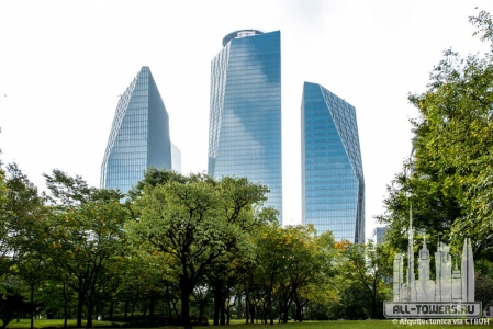 three-ifc_ext-threeifc(middle)1_(c)arquitectonica