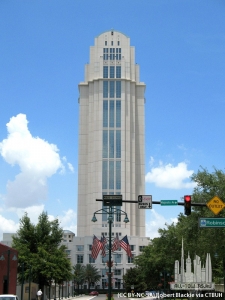 orangecountycourthouse_ext-side_(cc-by-nc-sa)robert_blackie
