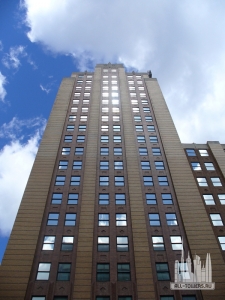 bojitower_ext-lookingup_(cc-by-nc-nd)sporadicity