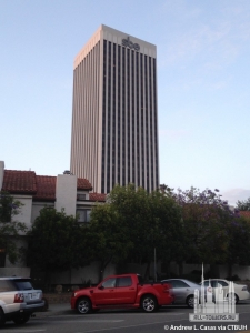 5900-wilshire_andrew-l-casas2
