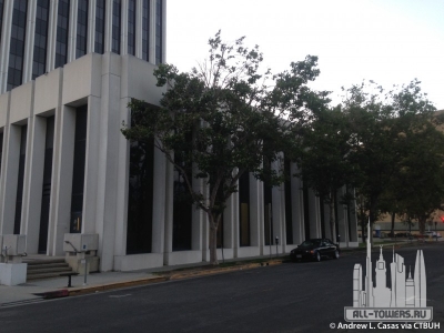 5900-wilshire_andrew-l-casas5