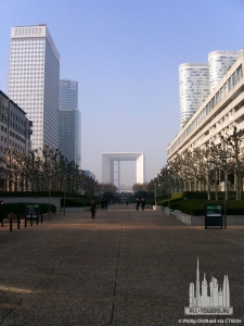 lagrandearche_ext-far_(c)philipoldfield