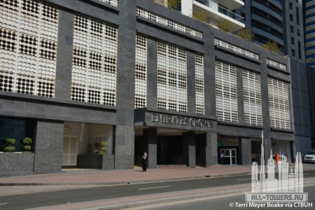 emirates-crown_terri-meyer-boake4