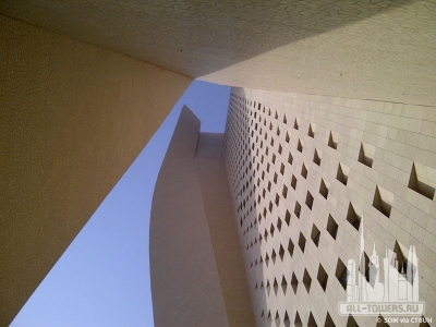 alhamra_ext-facade2_(c)som