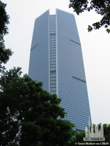 shanghaiwheelocksquare_ext-lookingup3(c)tm