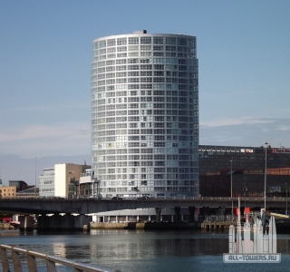 obeltower_ext-overall2_(cc-by-nc-nd)steveinleighton