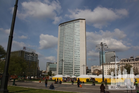 Pirelli.Tower.original.20202