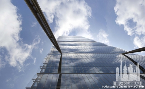 allianz-tower_alessandra-chemollo3