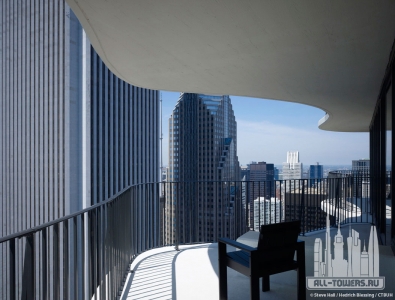 aqua_exterior-terrace_stevehall-hedrich-blessing